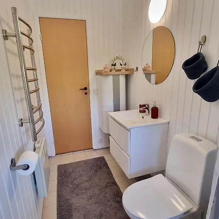 Gemuetliches-ferienhaus-nahe-ostsee-mit-terrasse-und-holzofen Holiday home