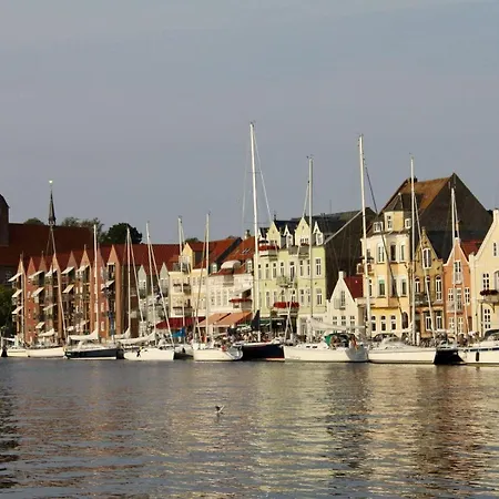 Holiday home Gemuetliches-ferienhaus-nahe-ostsee-mit-terrasse-und-holzofen Skovbyballe